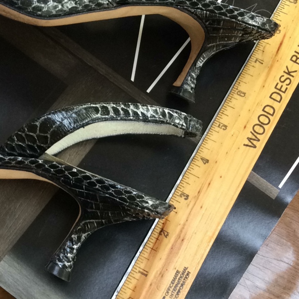 🔥MANOLO BLAHNIK slingback with crystal buckles 41 - Picture 7 of 8